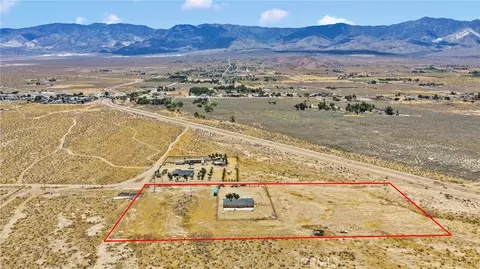 View/Area - 32480 Wren, Lucerne Valley, CA 92356 photo 5 of 12