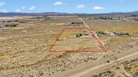 View/Area - 32480 Wren, Lucerne Valley, CA 92356 photo 7 of 12