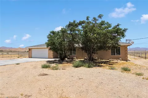 Exterior - 32480 Wren, Lucerne Valley, CA 92356 photo 8 of 9