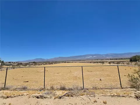37915 Rabbit Spgs, Lucerne Valley, CA 92356