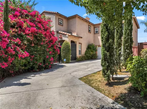 Exterior - 1339 Castledale, Riverside, CA 92501 photo 6 of 6