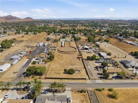 22200 Fisher, Perris, CA 92570