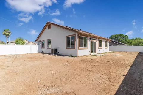 Exterior - 595 E 12th St, Beaumont, CA 92223 photo 3 of 4