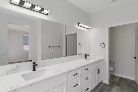 Bath - 595 E 12th St, Beaumont, CA 92223 photo 4 of 4