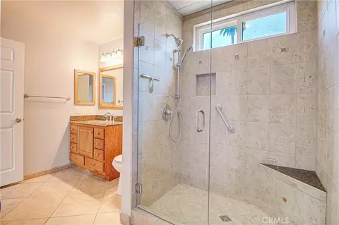 Bath - 2663 Doubletree, Riverside, CA 92506 photo 3 of 4