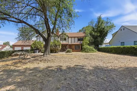 Exterior - 17394 Sunset Vw, Riverside, CA 92504 photo 6 of 20