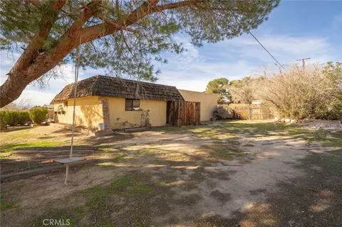 Exterior - 14580 Keota Rd, Apple Valley, CA 92307 photo 3 of 16