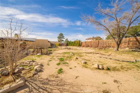 Exterior - 14580 Keota Rd, Apple Valley, CA 92307 photo 10 of 16