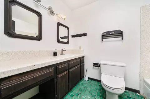 Bath - 14580 Keota Rd, Apple Valley, CA 92307 photo 1 of 4