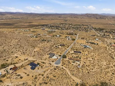 View/Area - 7818 Rockwood Rd, Joshua Tree, CA 92252 photo 2 of 3