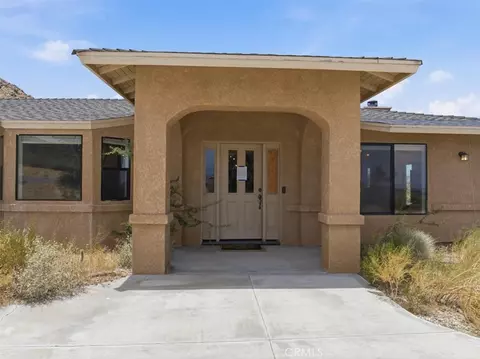 Exterior - 7818 Rockwood Rd, Joshua Tree, CA 92252 photo 3 of 8