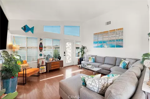 Living - 27279 Maritime Ln, Helendale, CA 92342 photo 4 of 4