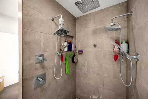 Bath - 506 E 11th, Upland, CA 91786 photo 6 of 6