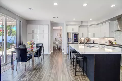 Kitchen - 72 Newburn Ct, Beaumont, CA 92223 photo 4 of 7