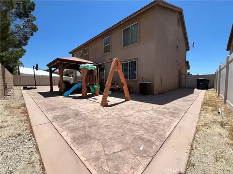 Exterior - 6356 Katrina Pl, Palmdale, CA 93552 photo 14 of 15