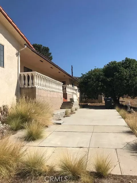 298 Van Buren St, Colton, CA 92324 photo 2