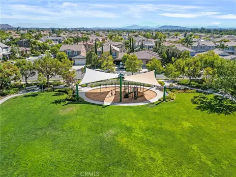 View/Area - 27455 Lock Haven Ct, Temecula, CA 92591 photo 3 of 4