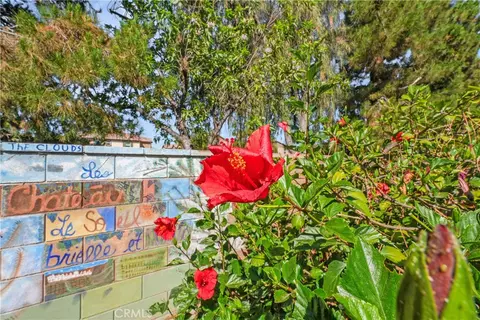 View/Area - 27455 Lock Haven Ct, Temecula, CA 92591 photo 1 of 4