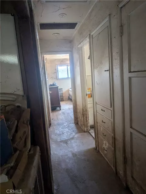 Entry Way - 32260 Avenue E, Yucaipa, CA 92399 photo 4 of 5