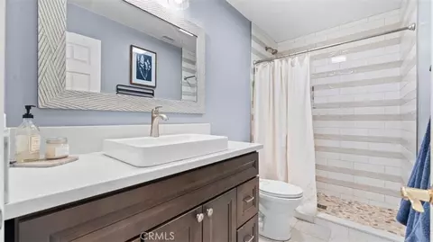 Bath - 12862 Daisy Ct, Yucaipa, CA 92399 photo 2 of 3