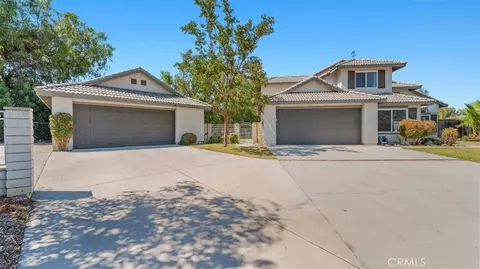 Exterior - 12862 Daisy Ct, Yucaipa, CA 92399 photo 3 of 7