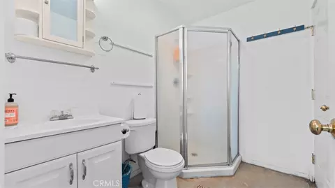 Bath - 12862 Daisy Ct, Yucaipa, CA 92399 photo 3 of 3