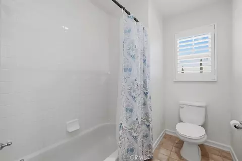 Bath - 16795 Eagle Peak, Riverside, CA 92504 photo 3 of 5