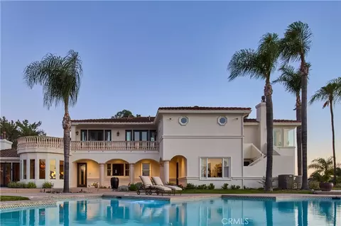 Exterior - 2019 Polo Ct, Riverside, CA 92506 photo 2 of 4