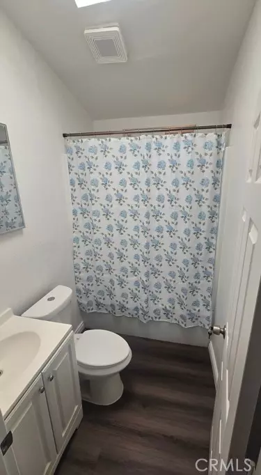 Bath - 515 W N, Colton, CA 92324 photo 3 of 4