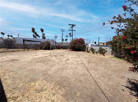 Exterior - 215 Laurel, Hemet, CA 92544 photo 4 of 4