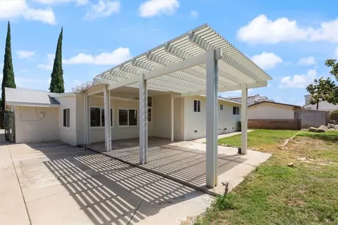 Exterior - 34385 Avenue H, Yucaipa, CA 92399 photo 4 of 10