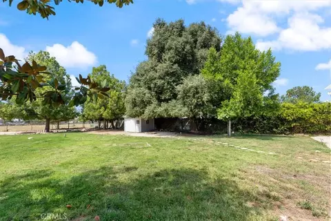 Exterior - 34385 Avenue H, Yucaipa, CA 92399 photo 5 of 10