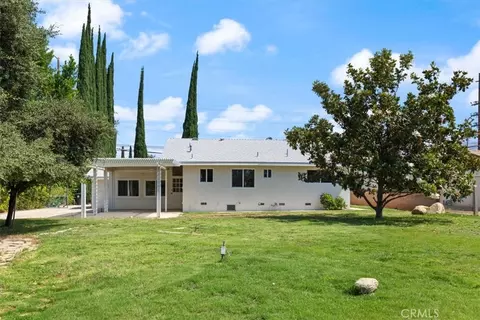 Exterior - 34385 Avenue H, Yucaipa, CA 92399 photo 9 of 10