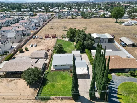 View/Area - 34385 Avenue H, Yucaipa, CA 92399 photo 6 of 7