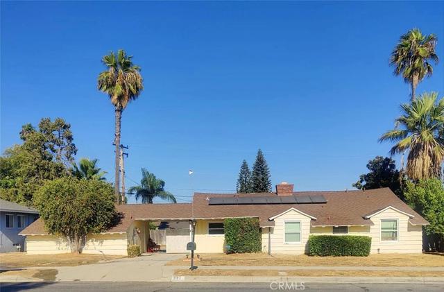 827 N Sycamore, Rialto, CA 92376