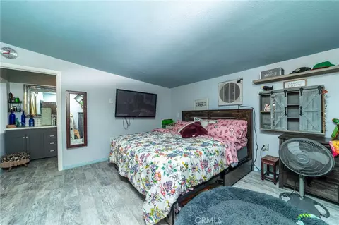 Bedroom - 25333 Valley Vw, Apple Valley, CA 92308 photo 2 of 2
