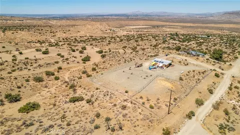 View/Area - 25333 Valley Vw, Apple Valley, CA 92308 photo 6 of 8