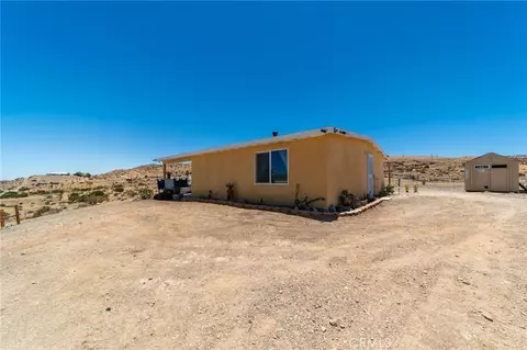 Exterior - 25333 Valley Vw, Apple Valley, CA 92308 photo 2 of 10