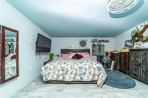 Bedroom - 25333 Valley Vw, Apple Valley, CA 92308 photo 1 of 2