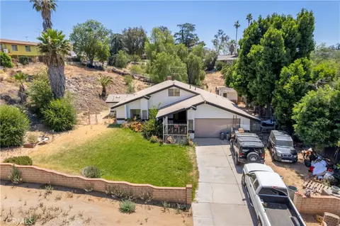 View/Area - 4848 Sedgwick, Riverside, CA 92507 photo 5 of 6