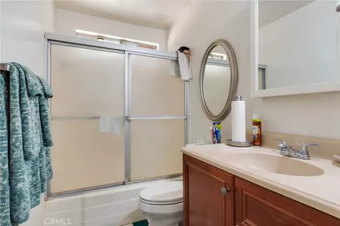 Bath - 4848 Sedgwick, Riverside, CA 92507 photo 3 of 3