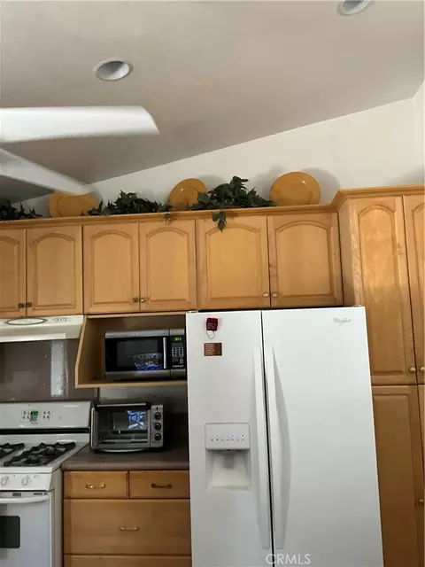 Kitchen - 7941 Perlite Ave, Rancho Cucamonga, CA 91730 photo 1 of 1