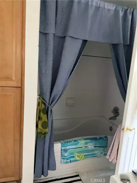 Bath - 7941 Perlite Ave, Rancho Cucamonga, CA 91730 photo 6 of 6