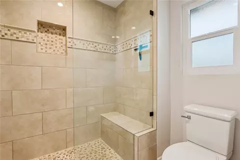 Bath - 1016 La Feliz, Redlands, CA 92373 photo 4 of 4
