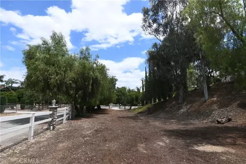 Exterior - 17371 Mockingbird Cyn, Riverside, CA 92504 photo 9 of 12
