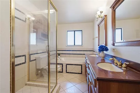 Bath - 3318 Celeste, Riverside, CA 92507 photo 1 of 6