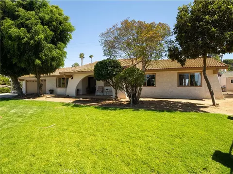 Exterior - 15510 Surrey Ct, Riverside, CA 92506 photo 2 of 22