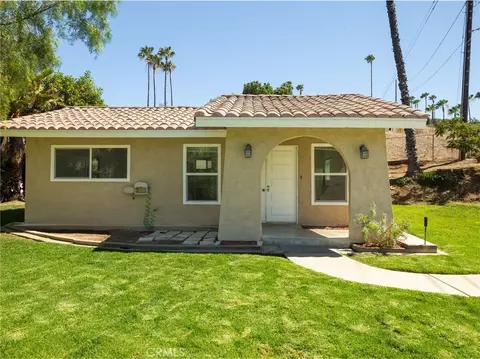 Exterior - 15510 Surrey Ct, Riverside, CA 92506 photo 5 of 22