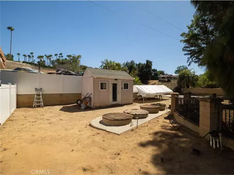 Exterior - 15510 Surrey Ct, Riverside, CA 92506 photo 11 of 22