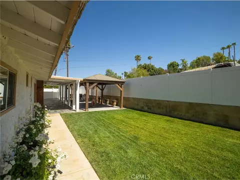 Exterior - 15510 Surrey Ct, Riverside, CA 92506 photo 12 of 22